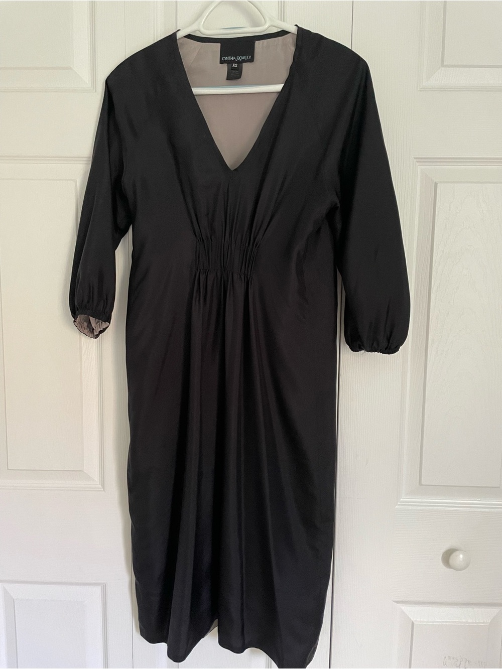 Cynthia Rowley 100% Silk Black Midi Dress XS V-Neck Gathered Waist Made in USA